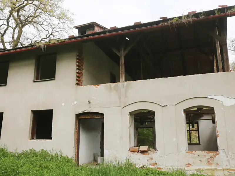 Prodej komerční nemovitosti 500 m², Šlapanov – náhled fotky 2