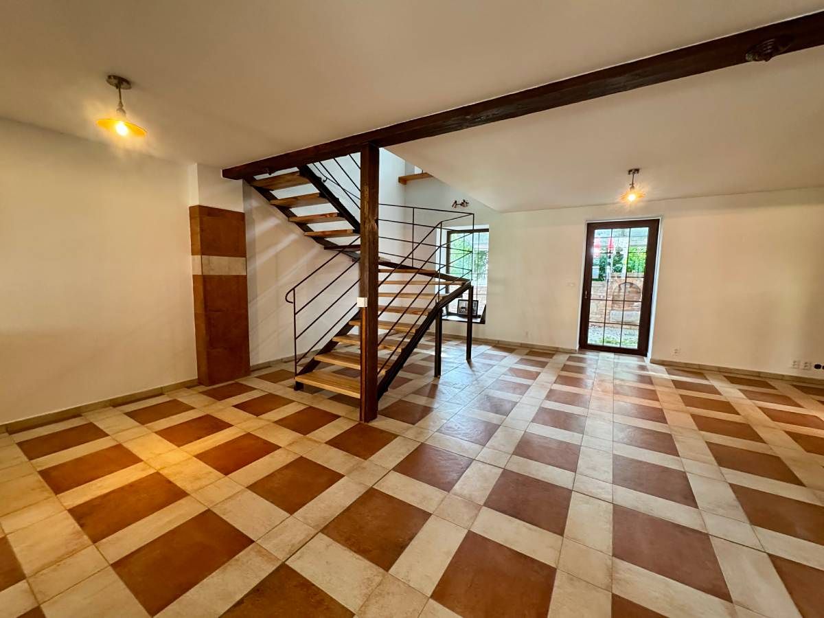 Pronájem rodinného domu 126 m², pozemek 40 m² – fotografie 3