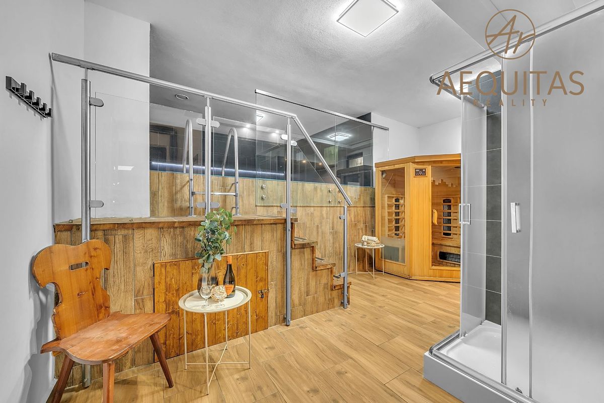 Prodej chalupy 270 m², pozemek 7408 m²