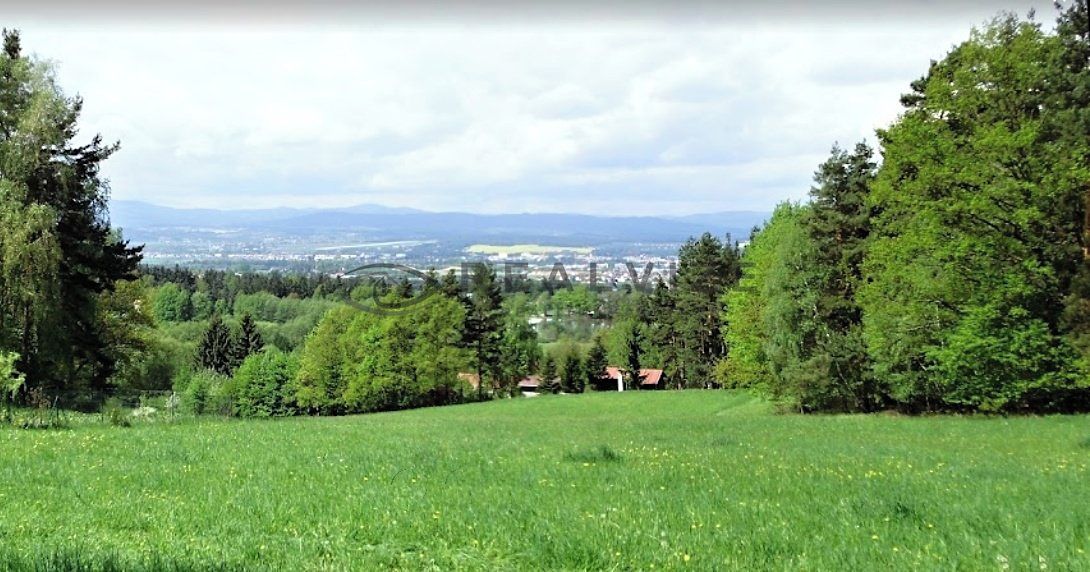 Prodej stavebního pozemku 8573 m²