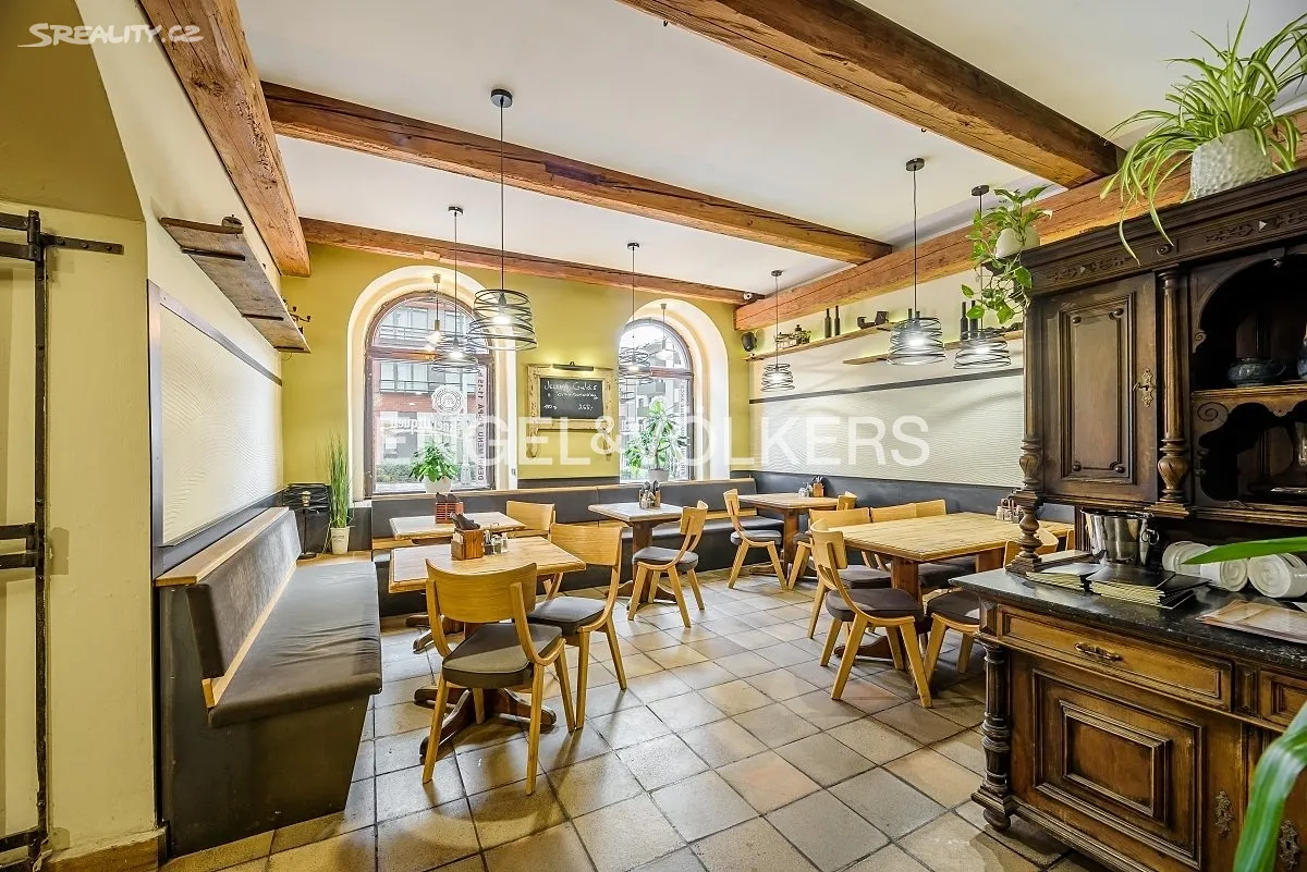 Pronájem restaurace 443 m², Praha