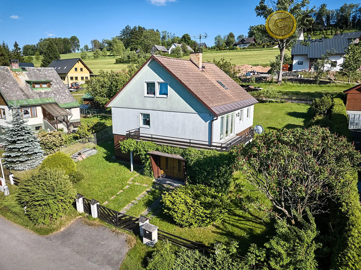 Prodej rodinného domu 250 m², pozemek 794 m²