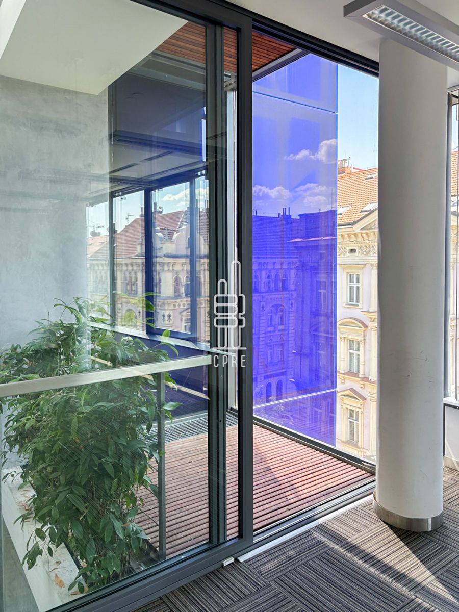 Pronájem kanceláře 848 m² – fotografie 4