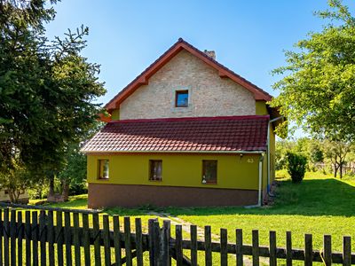 Prodej rodinného domu 240 m², pozemek 2680 m²