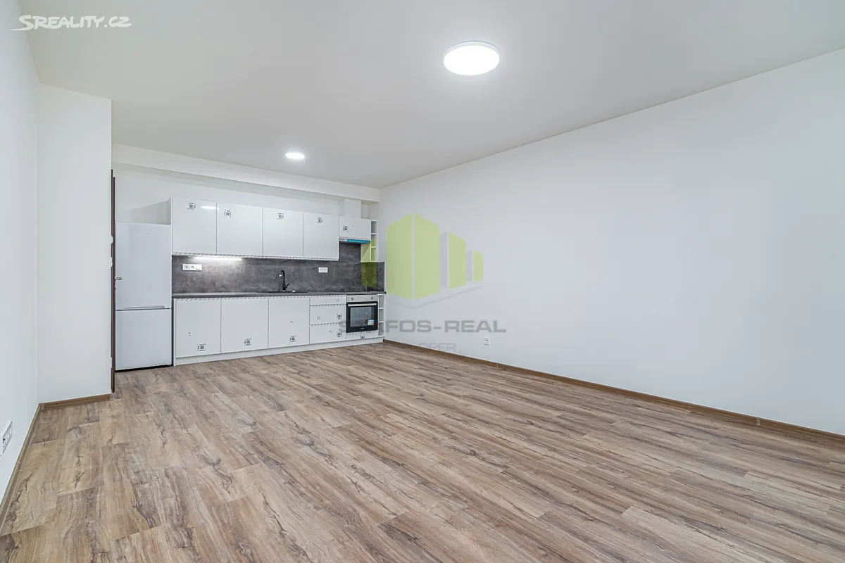 Pronájem bytu 2+kk 59 m² – pohled 4