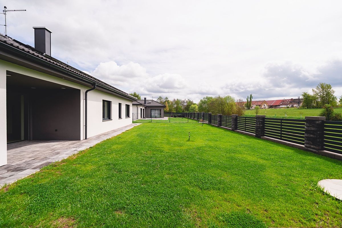 Prodej rodinného domu 120 m², pozemek 551 m² – fotografie 3