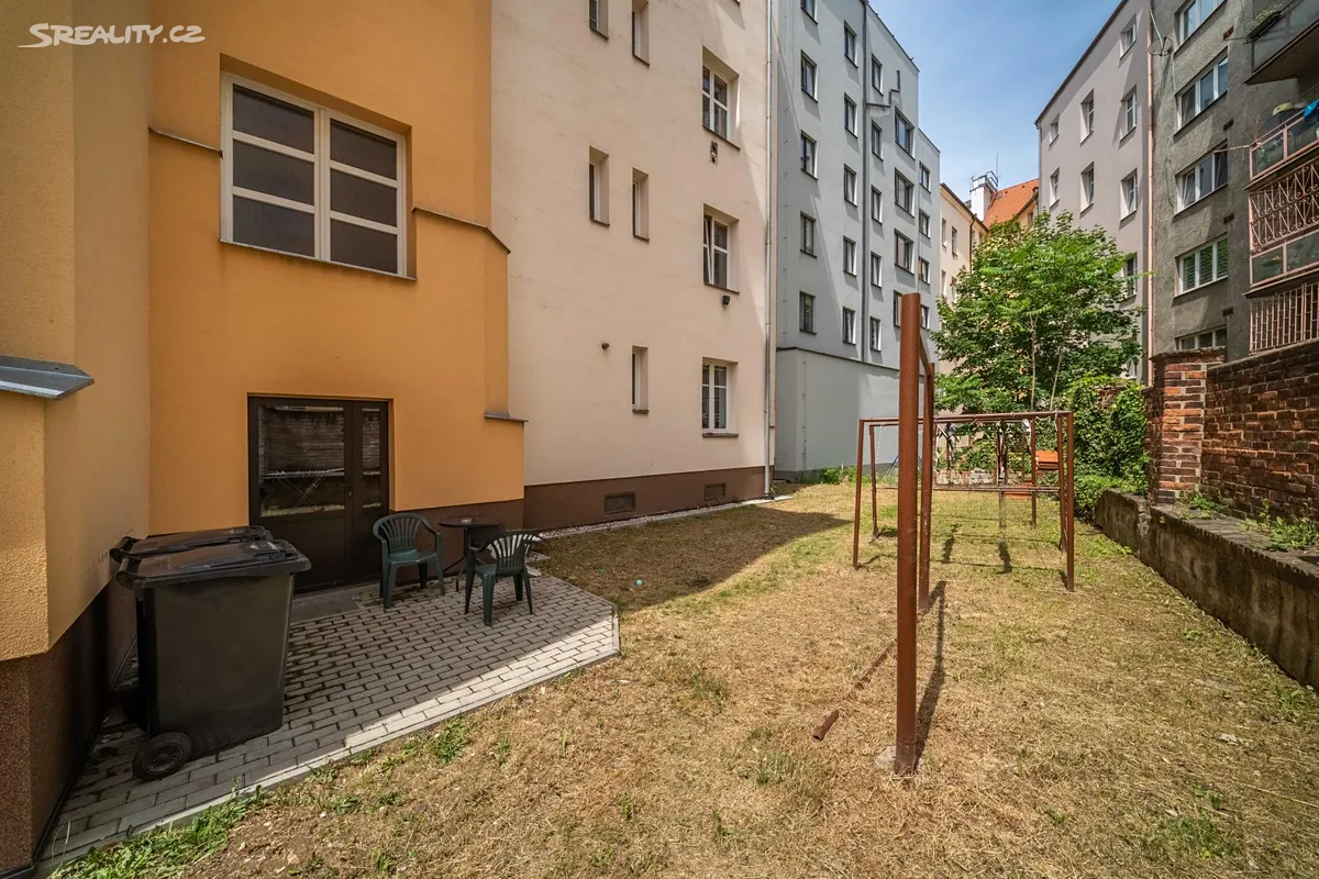 Pronájem bytu 2+kk 54 m² - Więcej