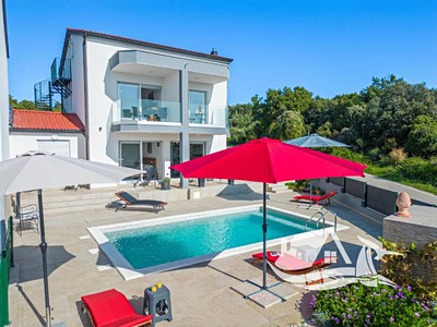 Prodej  vily 260 m², pozemek 500 m²