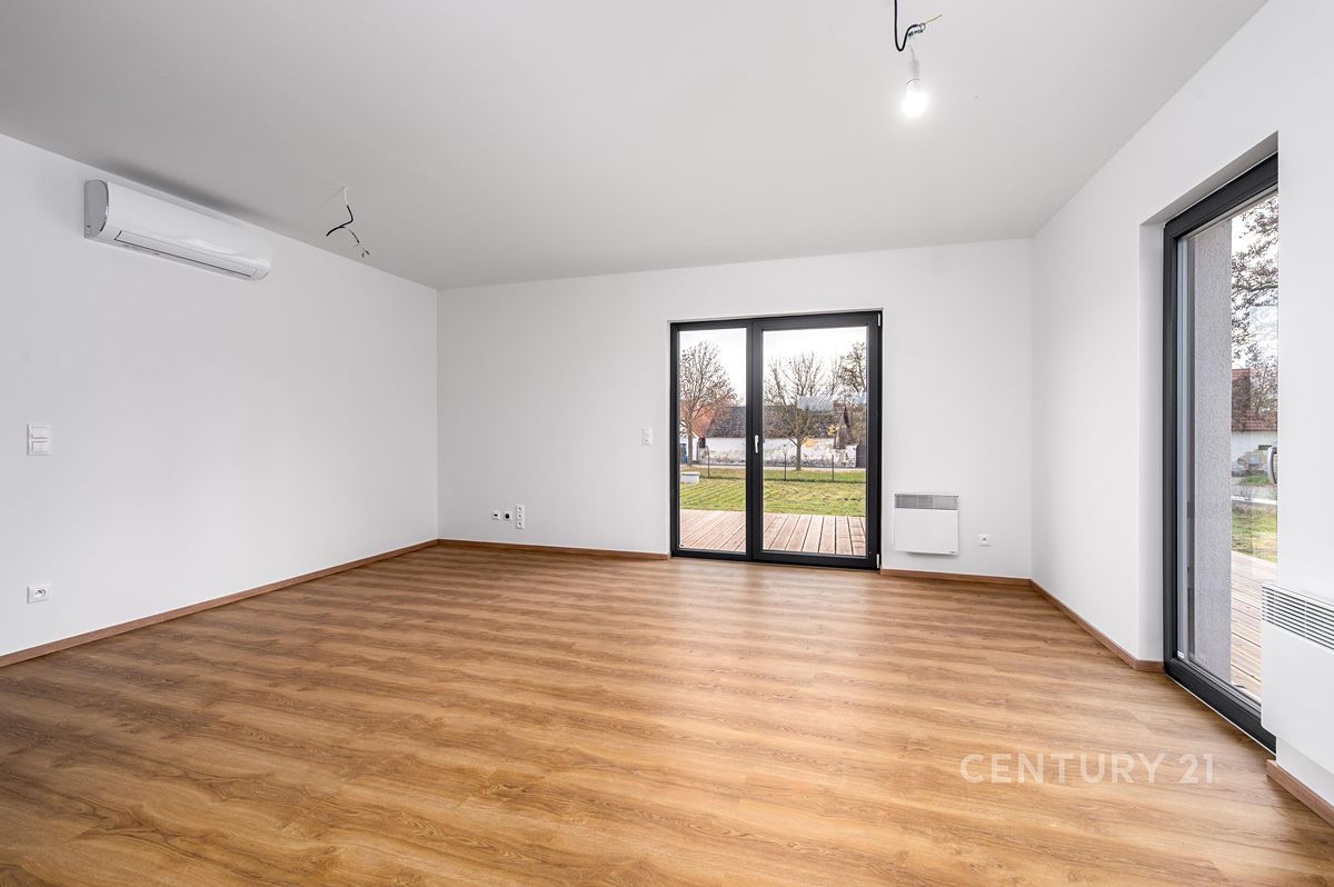Prodej rodinného domu 122 m², pozemek 1048 m² – fotografie 5