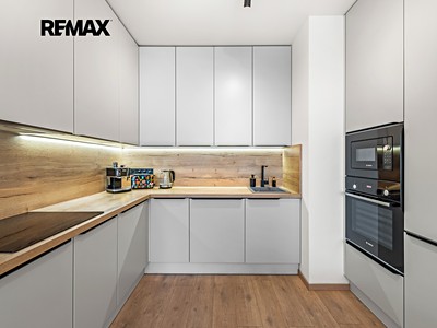 Pronájem bytu 3+kk 80 m²
