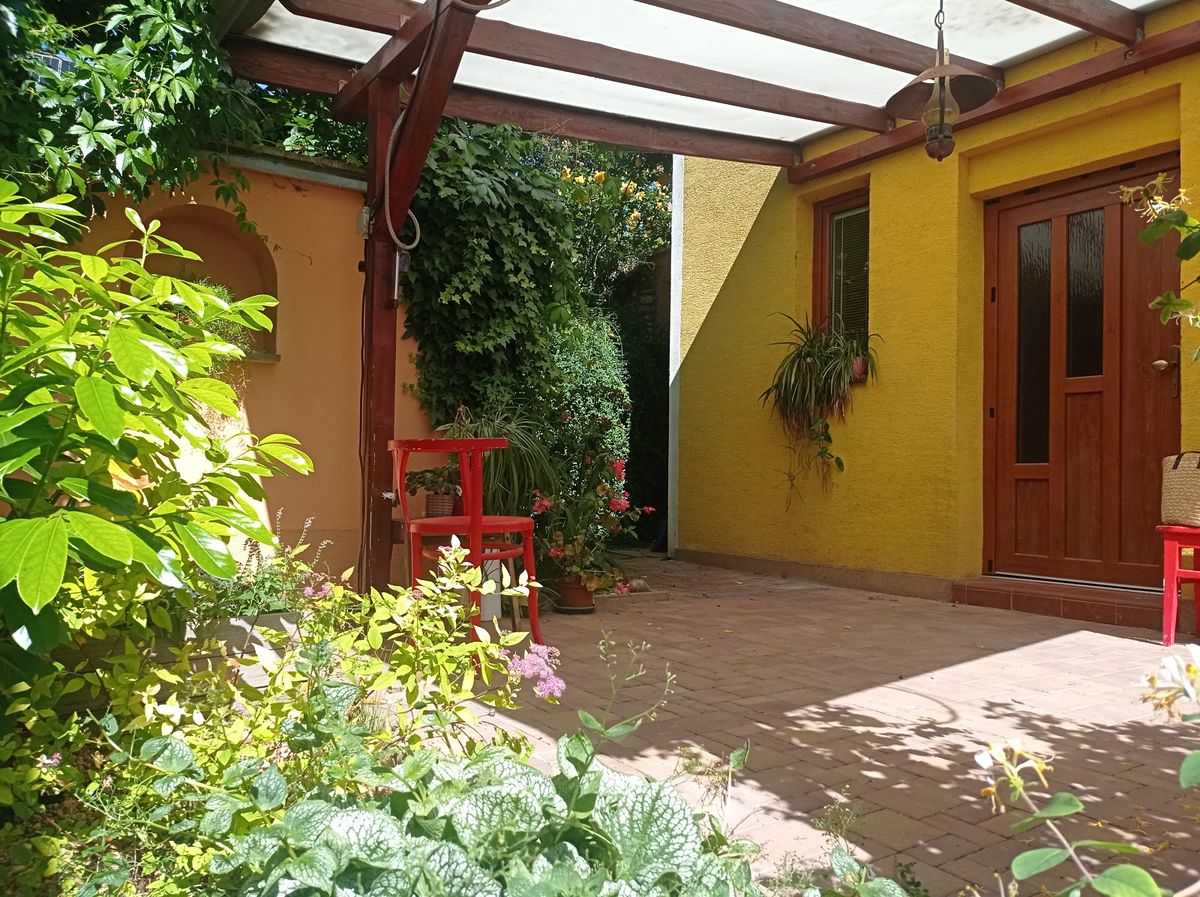 Prodej rodinného domu 140 m², pozemek 296 m² – fotografie 2