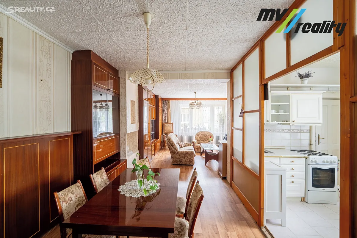 Prodej rodinného domu 168 m², pozemek 486 m² – pohled 5