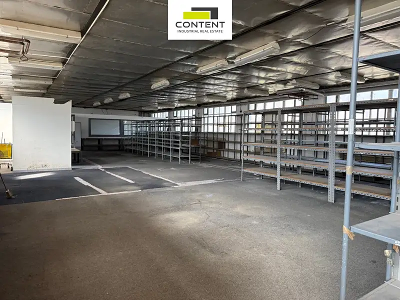 Pronájem skladového prostoru 520 m², Hradec Králové – náhled fotky 2