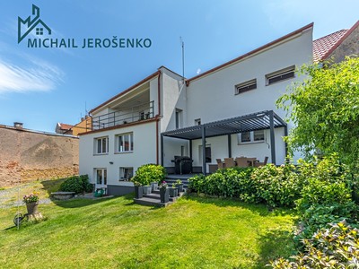 Prodej  rodinného domu 361 m², pozemek 1 276 m²