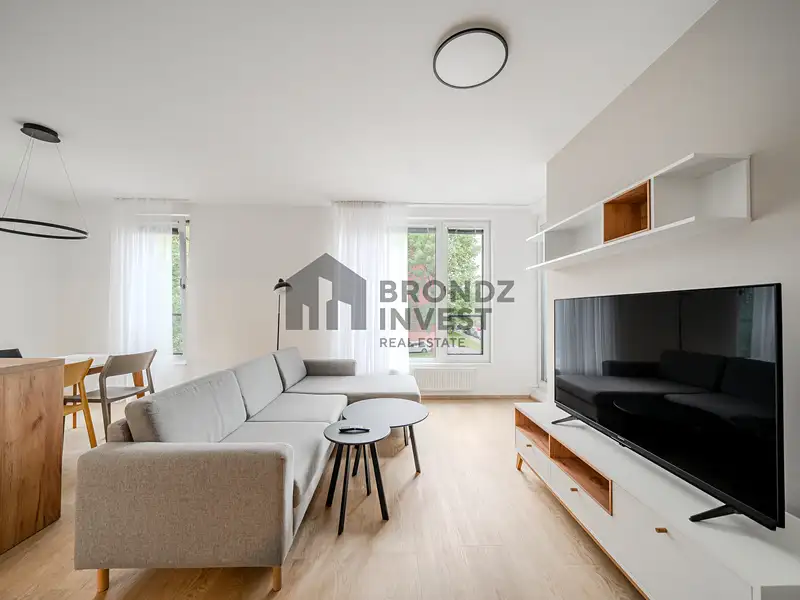 Pronájem bytu 3+kk 82 m², Praha – náhled fotky 1