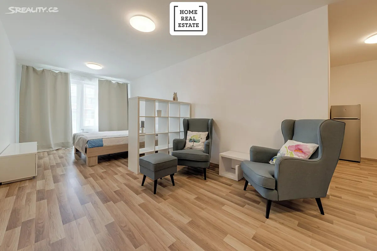 Pronájem bytu 1+kk 48 m² – pohled 2