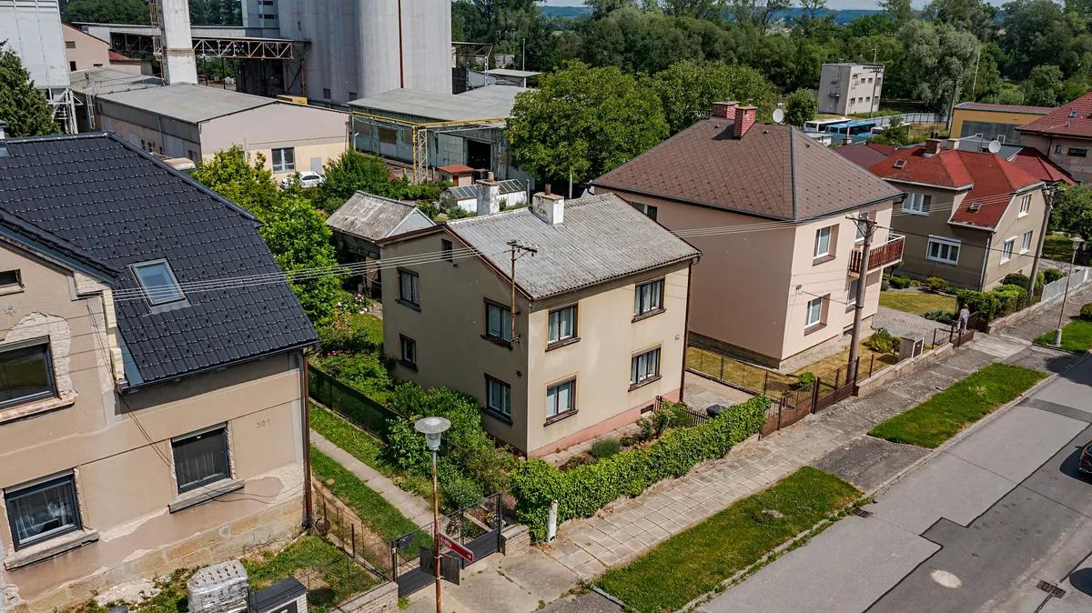 Prodej rodinného domu 190 m², pozemek 757 m²