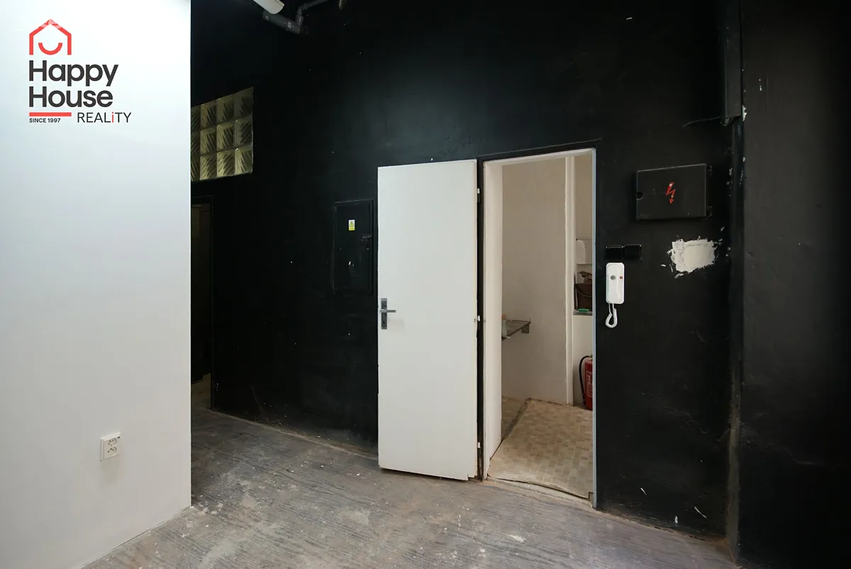 Pronájem kanceláře 86 m² – pohled 4