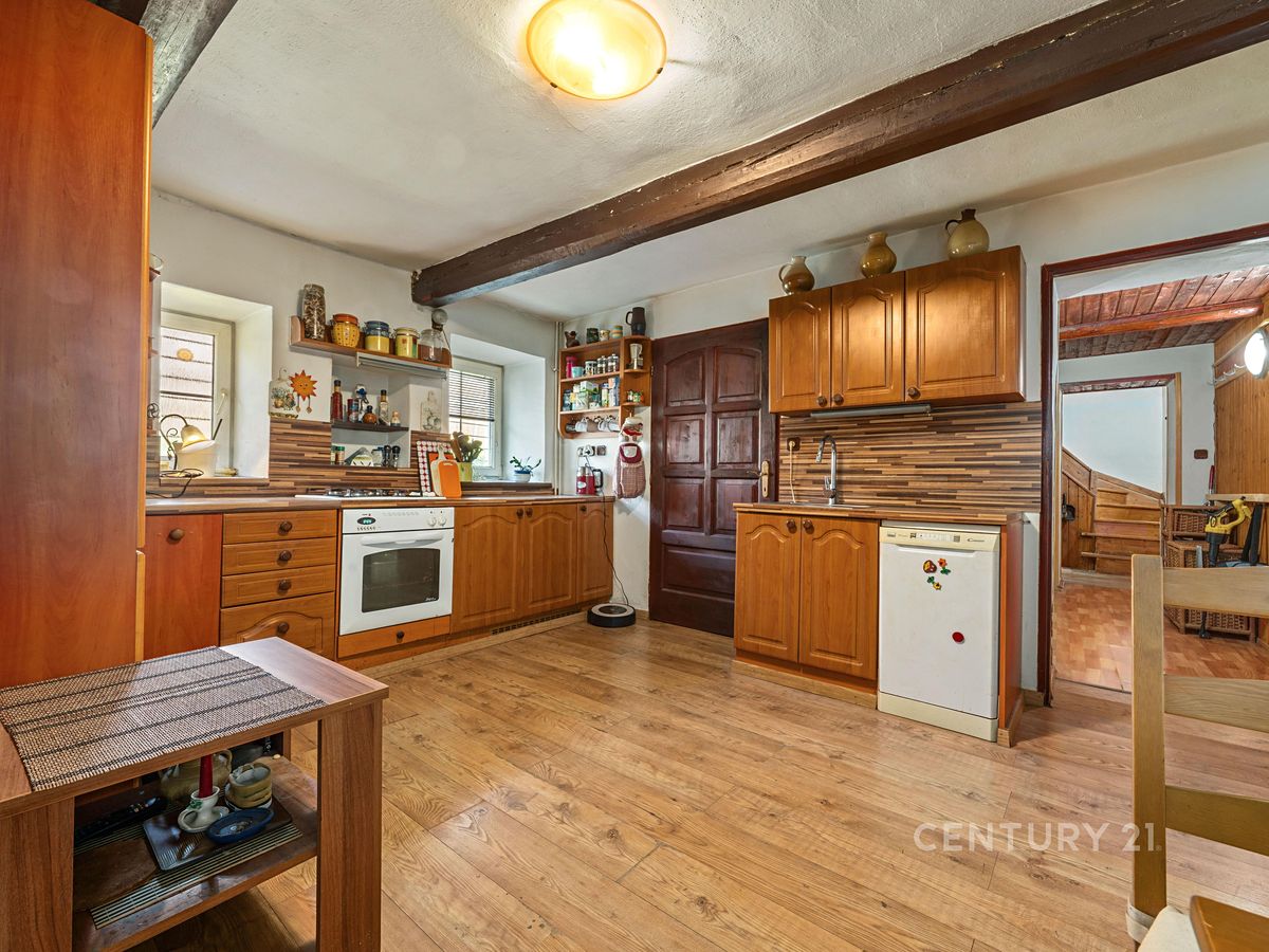 Prodej rodinného domu 101 m², pozemek 430 m² – fotografie 4