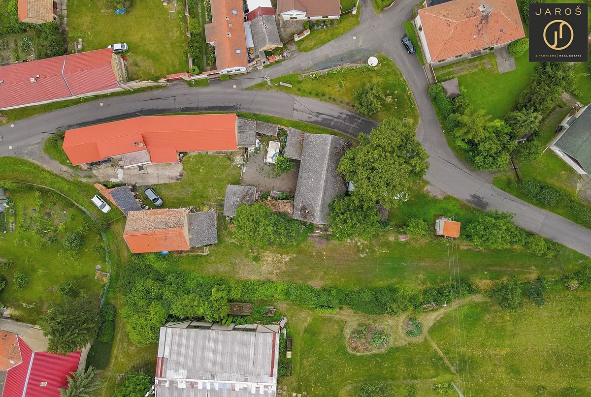 Prodej zemědělské usedlosti 262 m², pozemek 2342 m² – fotografie 4
