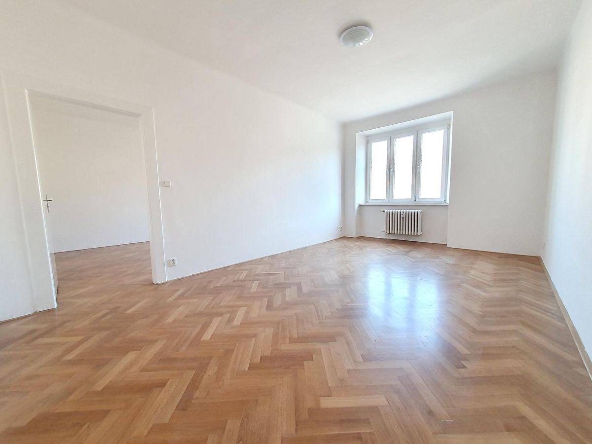 Pronájem bytu 3+kk 90 m²