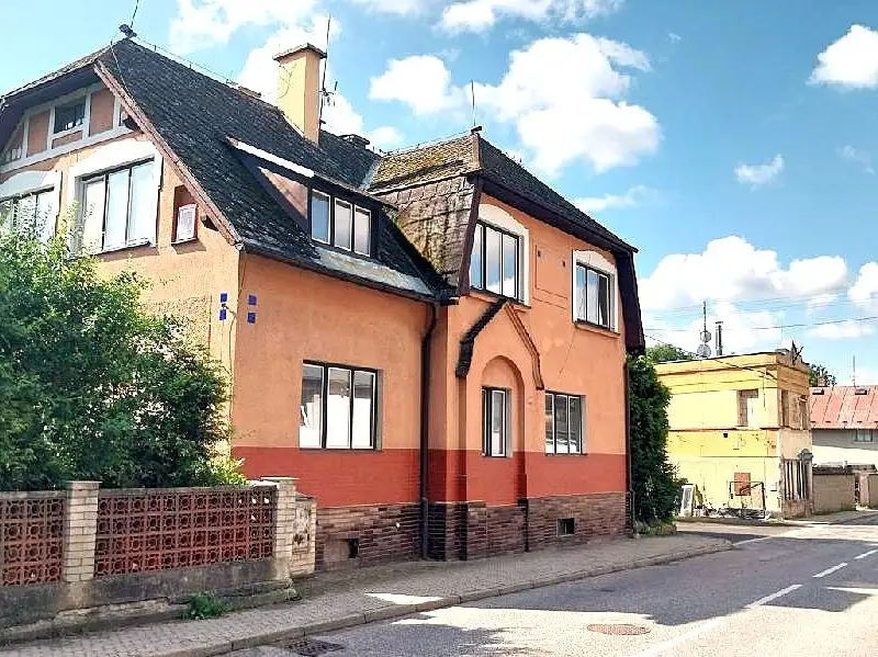 Prodej rodinného domu 230 m², pozemek 81 m², Chrastava – náhled fotky 1