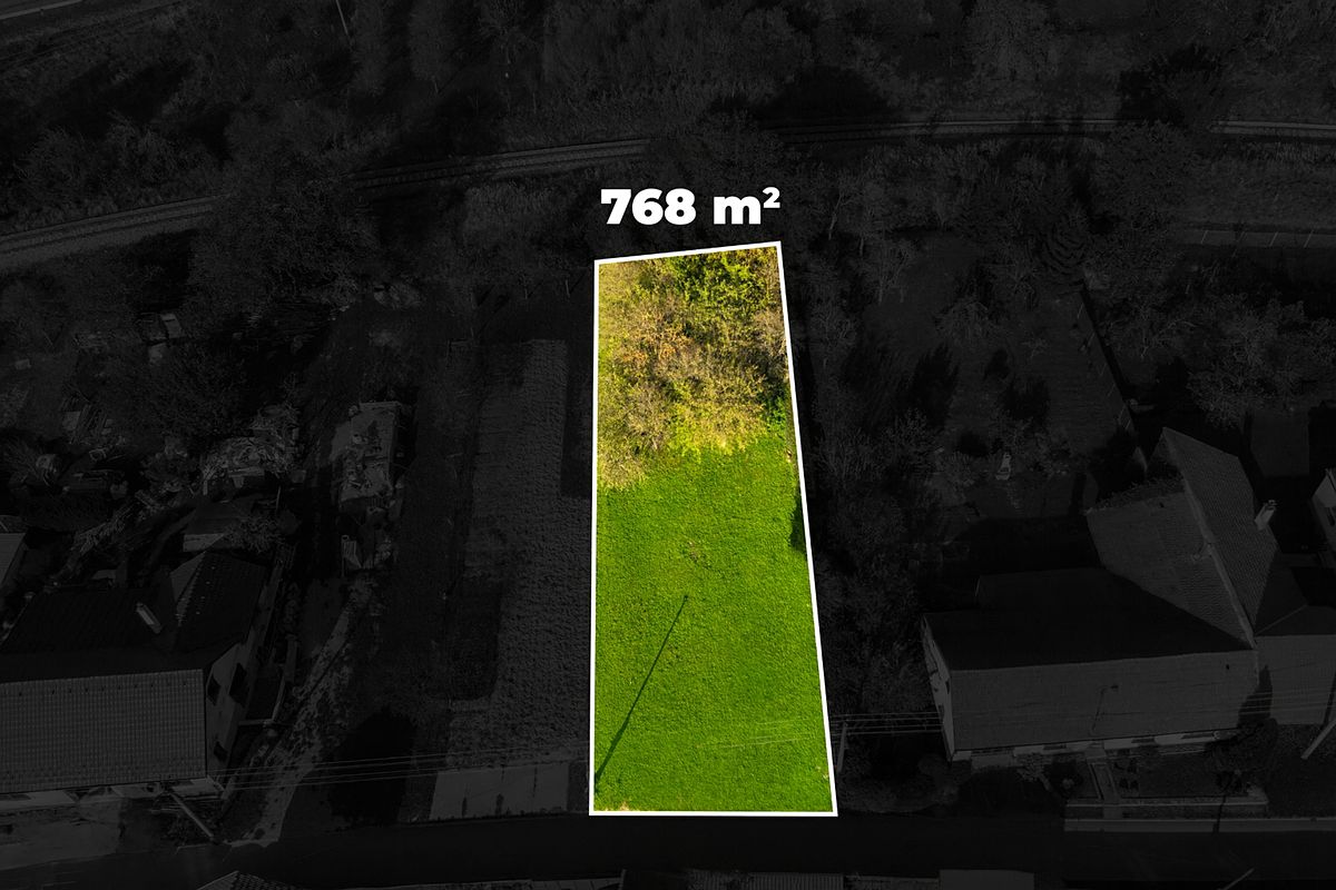 Prodej stavebního pozemku 768 m² – fotografie 4