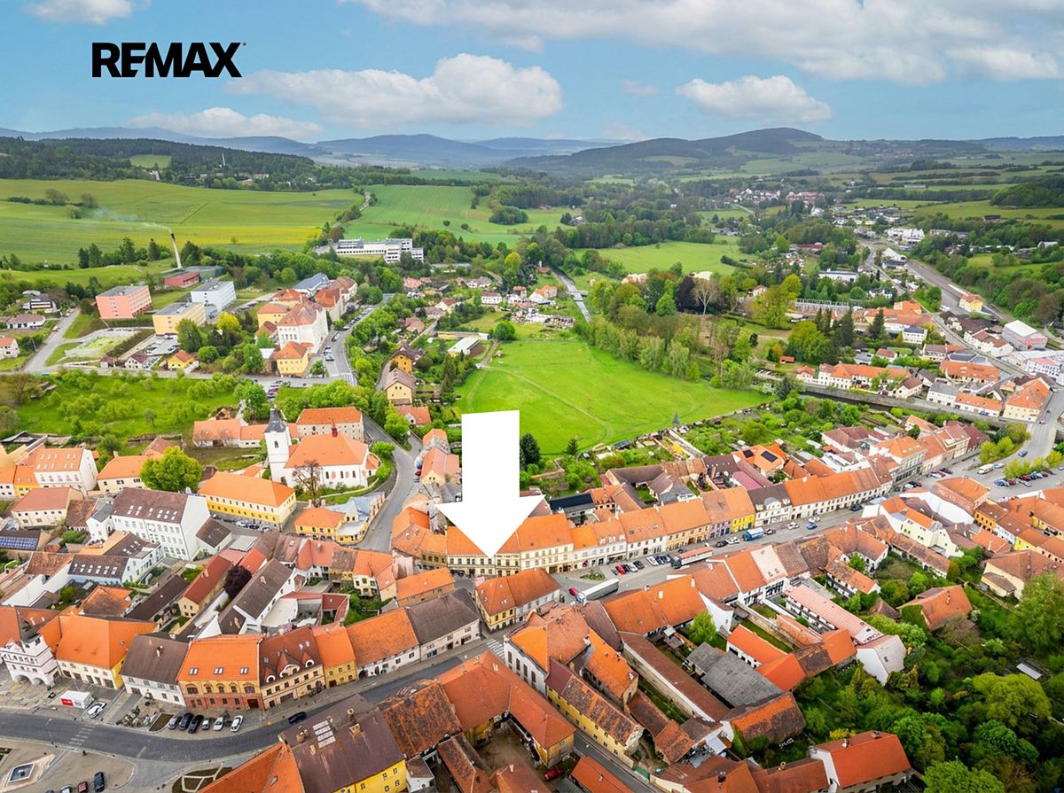 Prodej rodinného domu 290 m², pozemek 111 m²