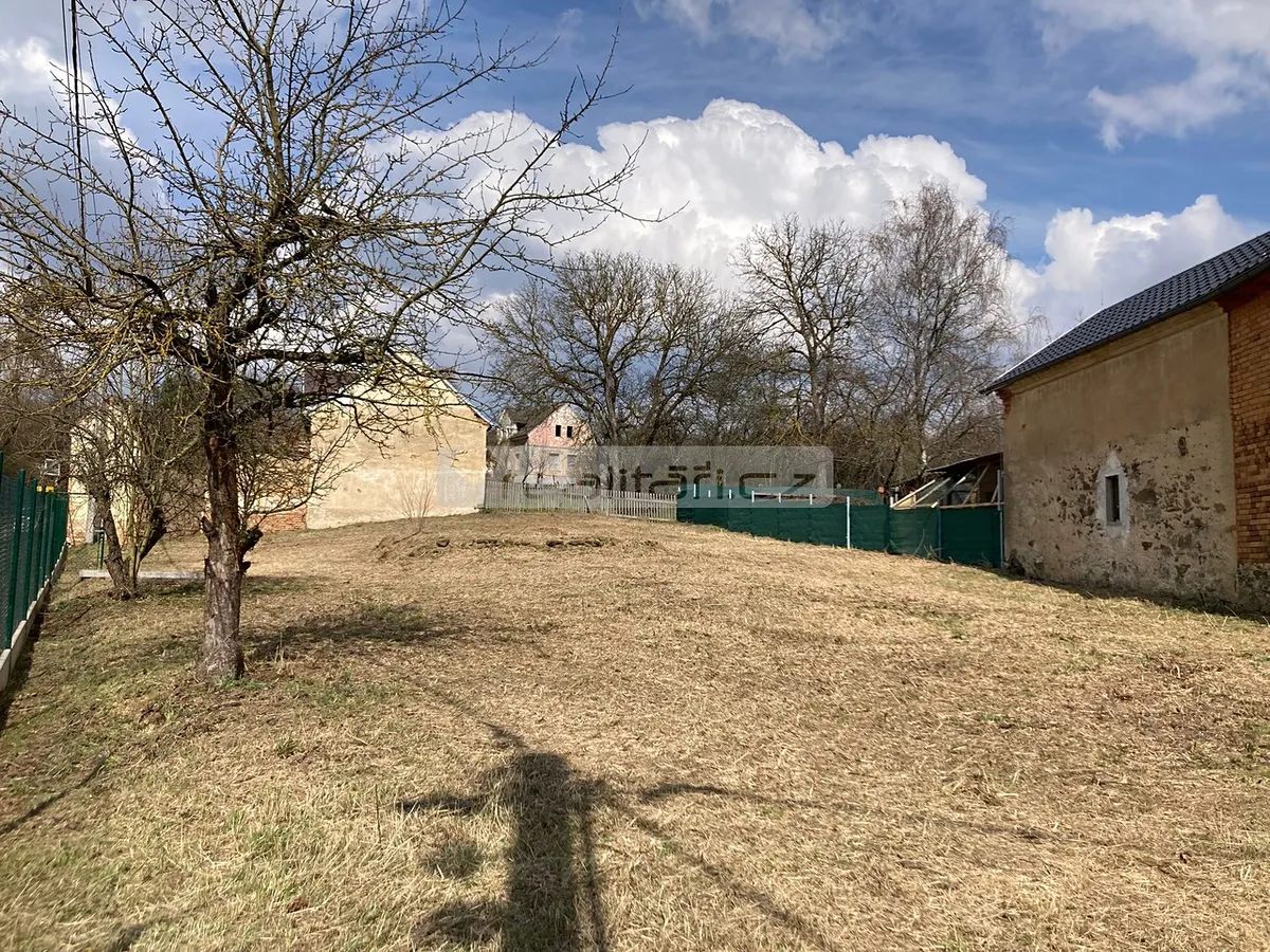 Prodej stavebního pozemku 936 m²