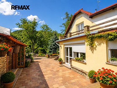 Prodej  rodinného domu 230 m², pozemek 4 228 m²