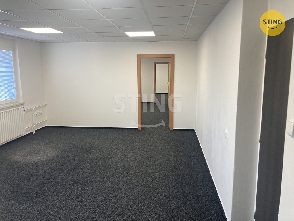 Pronájem kanceláře 47 m² – fotografie 4