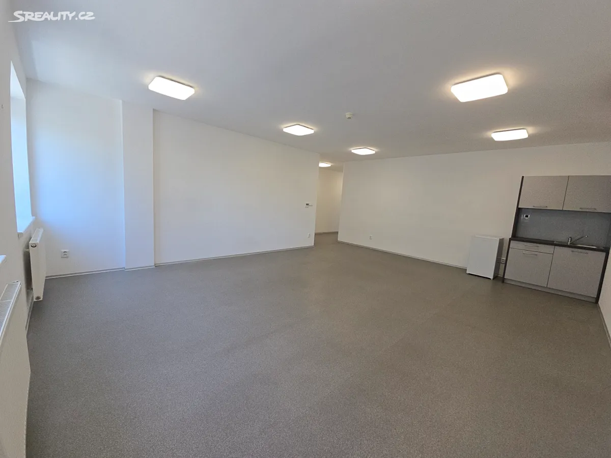 Pronájem kanceláře 59 m² – pohled 5
