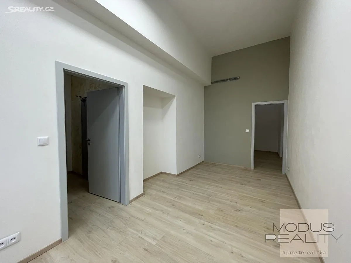 Pronájem kanceláře 37 m² – pohled 5