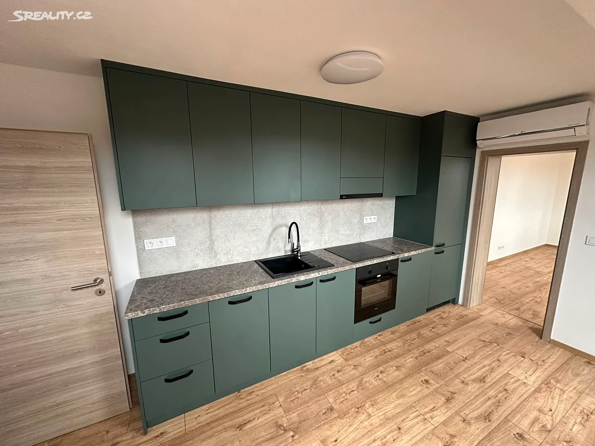 Pronájem bytu 3+kk 55 m², Hulín