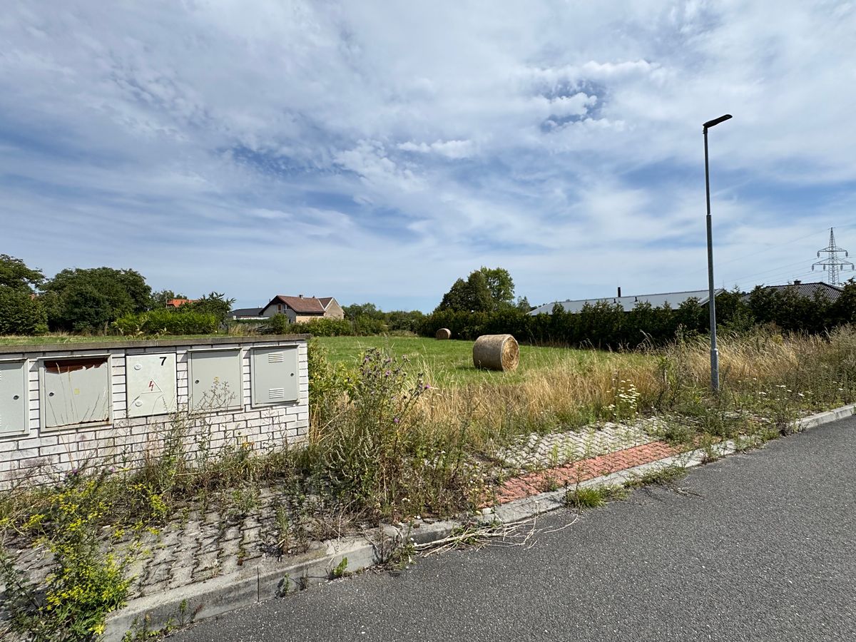 Prodej stavebního pozemku 949 m² – fotografie 4