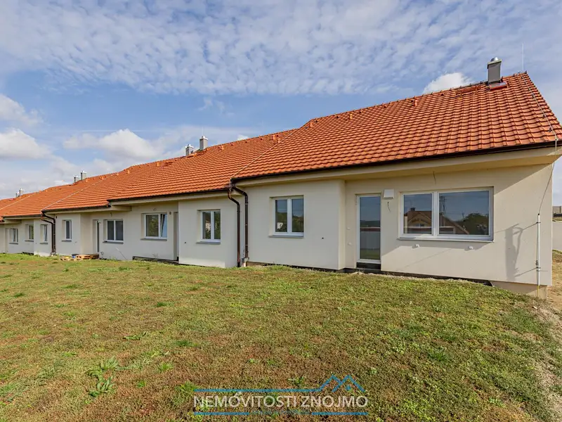 Prodej rodinného domu 97 m², pozemek 327 m², Znojmo – náhled fotky 2