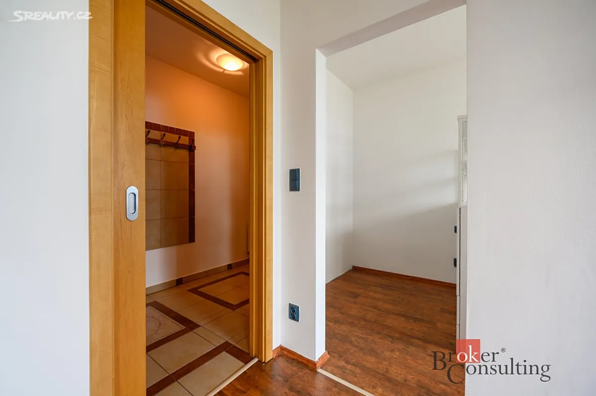Pronájem bytu 2+kk 44 m² - Więcej