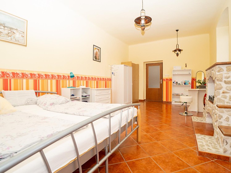 Комерційне приміщення на продаж, 340 м² (19 з 31)