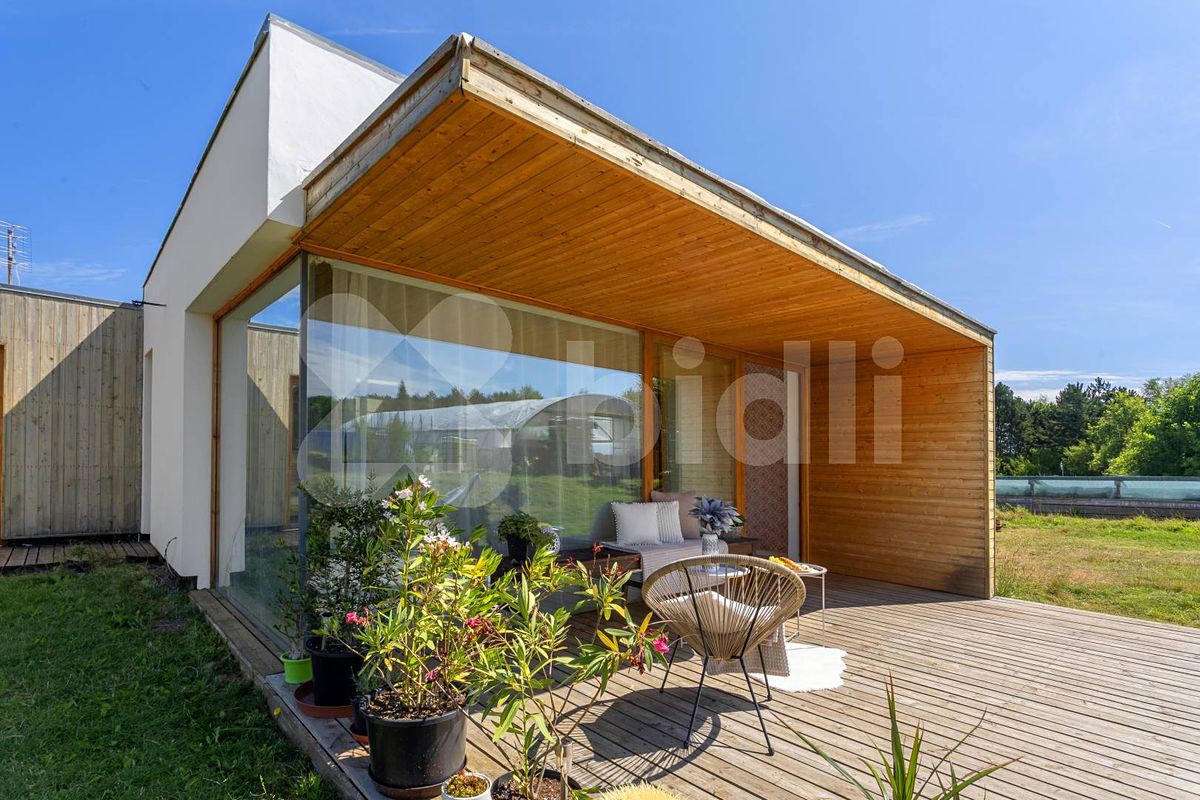 Prodej rodinného domu 135 m², pozemek 695 m² – fotografie 2