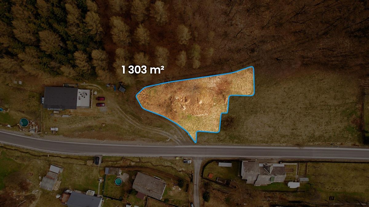 Prodej stavebního pozemku 1303 m²