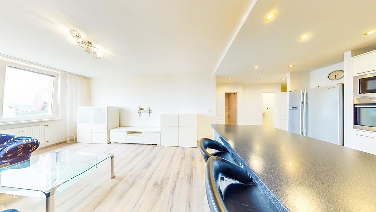 Pronájem bytu 4+kk 85 m² – fotografie 5