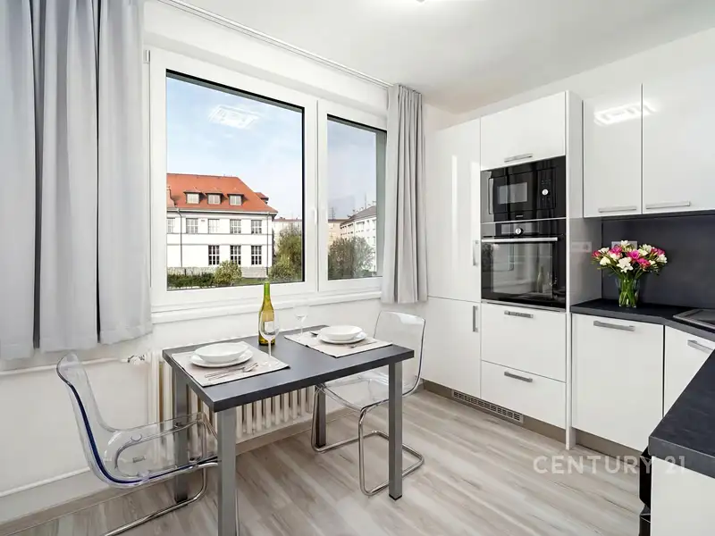Pronájem bytu 1+1 33 m², Znojmo – náhled fotky 2