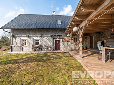 Prodej domu, 120 m² (2 z 40)