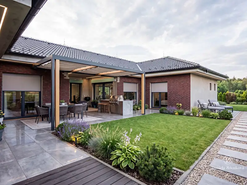 Prodej rodinného domu 240 m², pozemek 1615 m², Nová Ves – náhled fotky 2