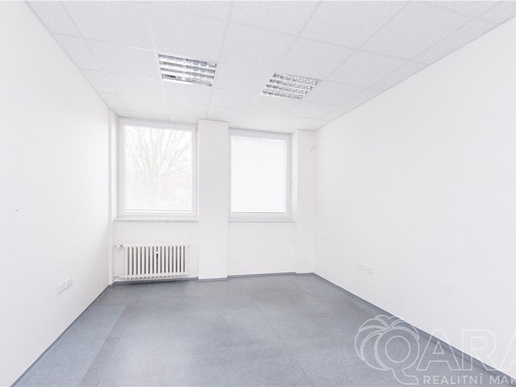 Комерційне приміщення в оренду, 549 м² (21 з 30)