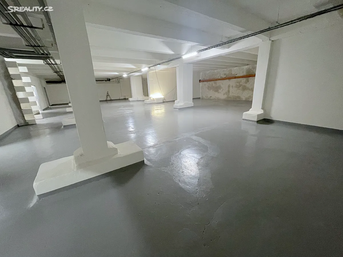 Pronájem skladového prostoru 200 m² – další