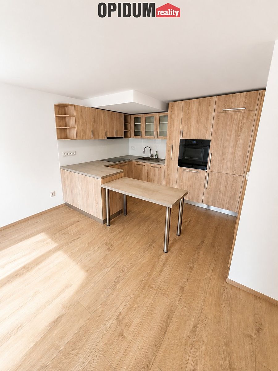 Pronájem bytu 1+kk 32 m²