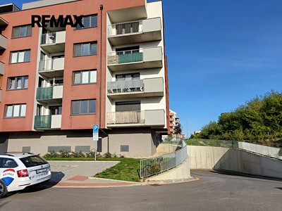 Prodej garážového stání 12 m²
