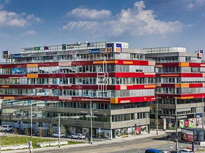 Pronájem kanceláře 193 m²