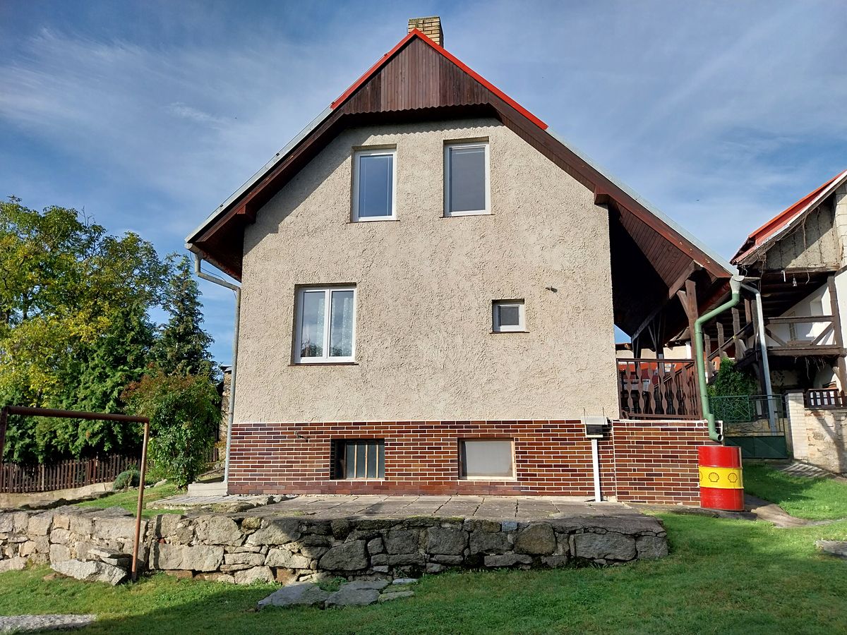 Prodej rodinného domu 120 m², pozemek 831 m² – fotografie 3